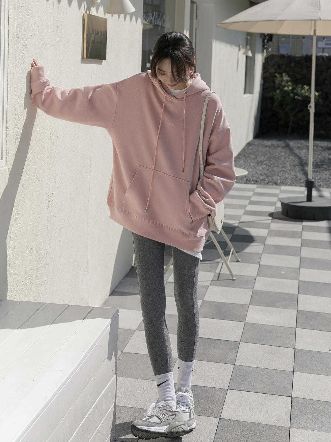 毛衣 30+的女人常备这几条裤子,搭配上针织开衫或者毛衣,百搭又高级