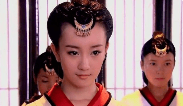 娄艺潇动脸的7位女星，一个比一个神奇，有人请医美专家鉴定自己纯天然