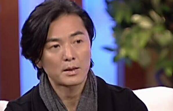 张晋|郑伊健调侃陈小春：《哥哥》谁出场费最高？陈小春的回答笑翻全场？