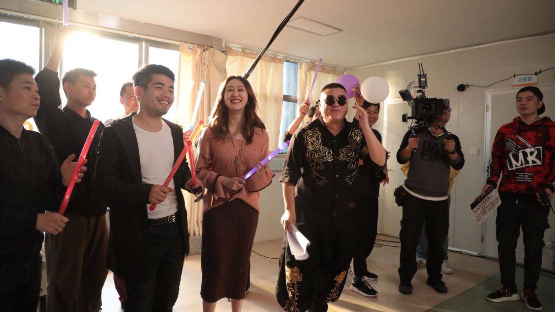 电影|高晓攀新片惨遭“扑街”，上映12天仅2.6万票房，导演都懒得宣传