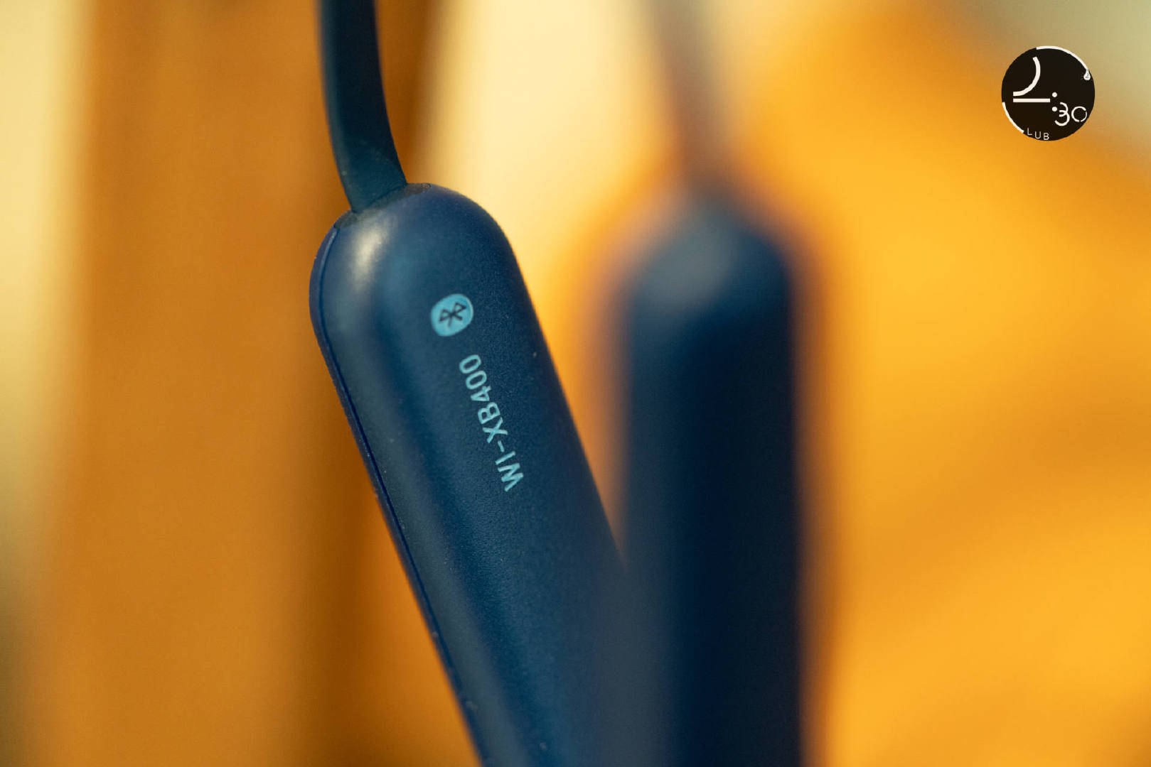 轻巧更带劲索尼wixb400颈挂式蓝牙耳机体验