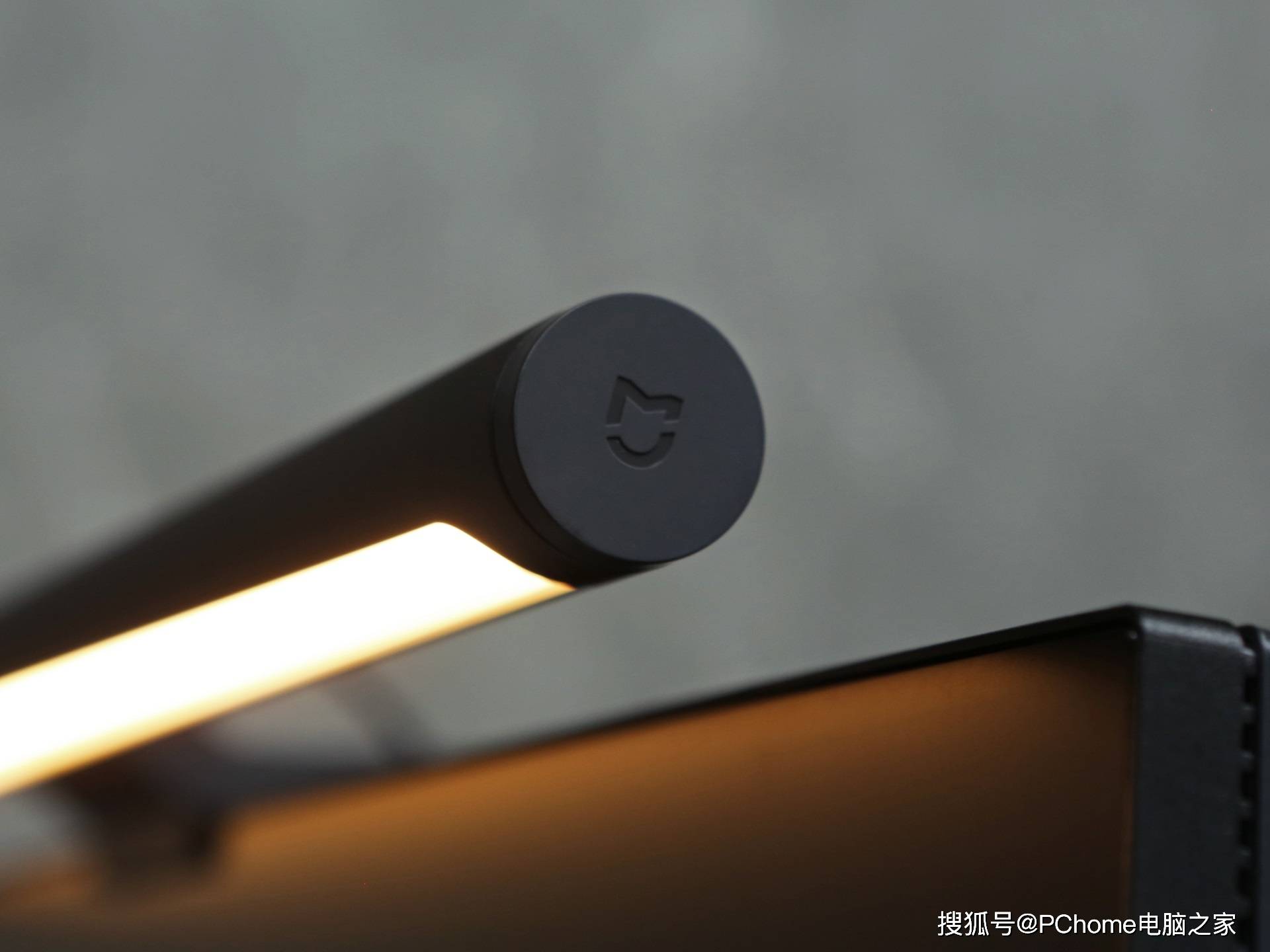 显示器|米家智能显示器挂灯1S体验 Ra95高显色还原真实色彩
