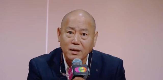 节目组|郭敬明给何昶希S卡遭网友炮轰：烂片的标杆，建议节目组换个导演