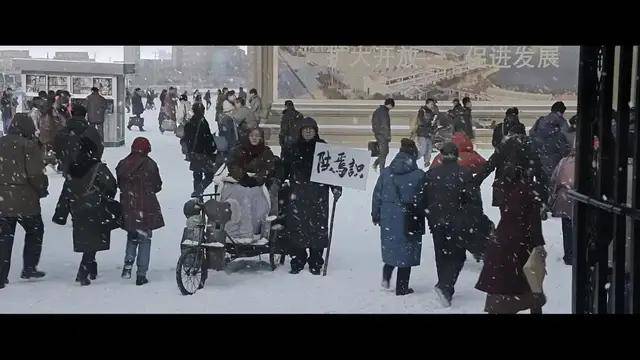 妈阁|小说影视化，张爱玲为什么PK不过严歌苓