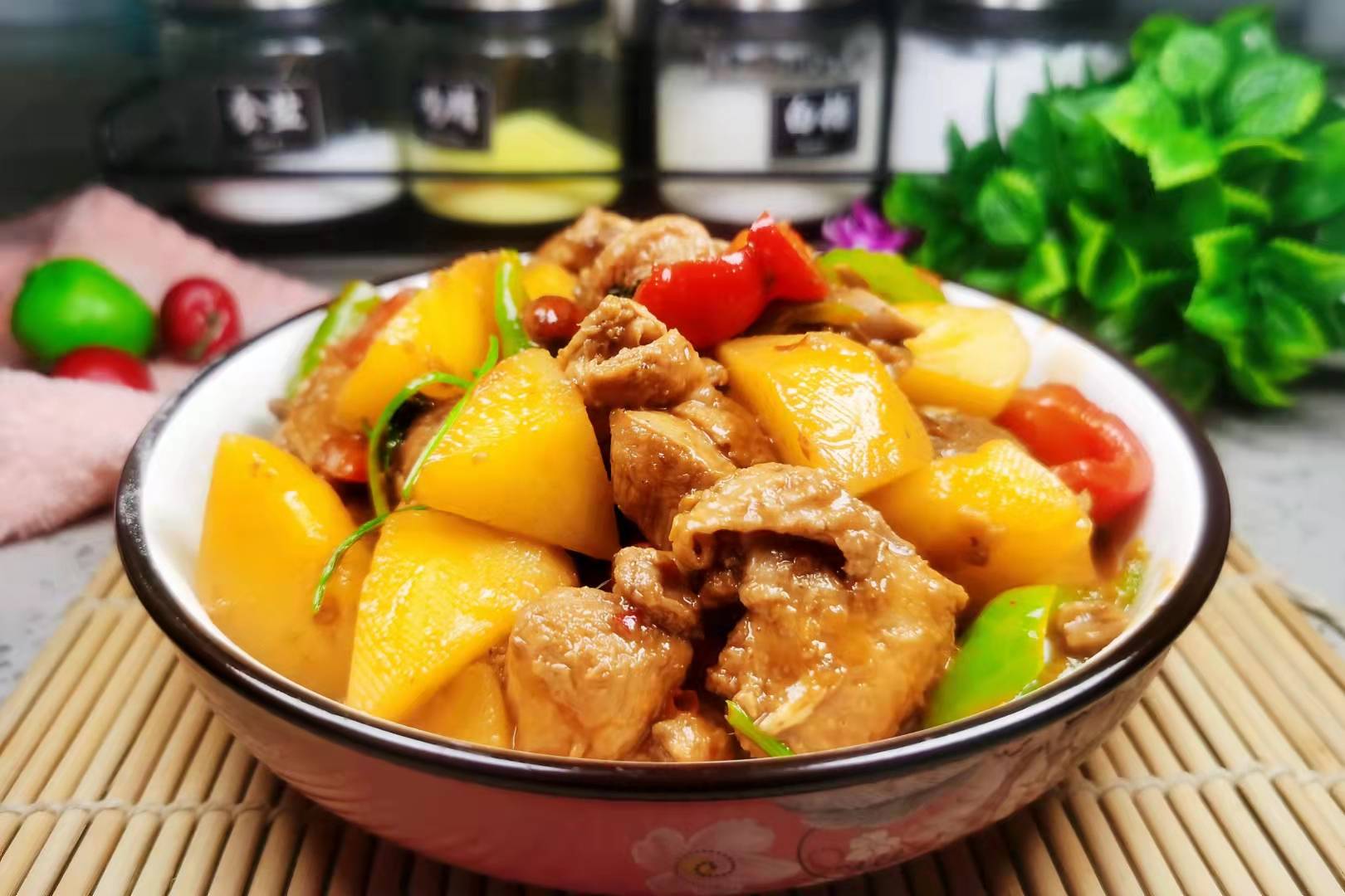 炒鸡肉焯水不焯水30年大厨教你正确做法鸡肉鲜香顺口真美味