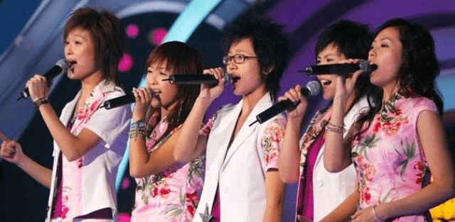 谭咏麟|芒果综艺又天花板了！《时光音乐会》开播受好评，被6家央媒夸赞