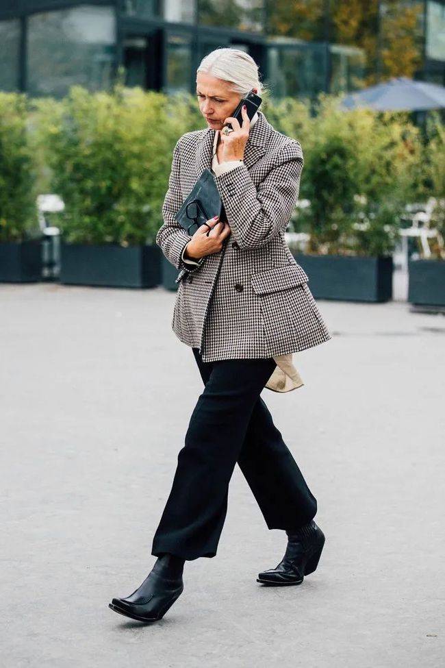 花呢 机车风格最能体现男人阳刚和不羁的一面