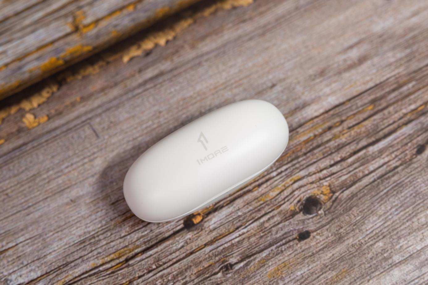 小巧精致，日夜随行，1MORE舒适豆升级版 ComfoBuds 2耳机评测