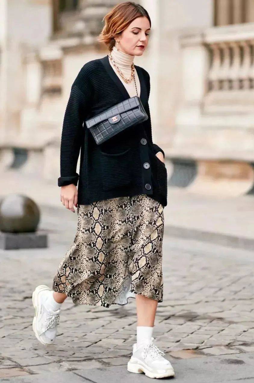 层次 毛衣今冬流行这么穿，巨美！