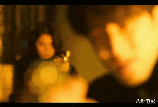 因为|网飞这大女主戏真是爽爆了，少女复仇卧底警局，真相始终扑朔迷离