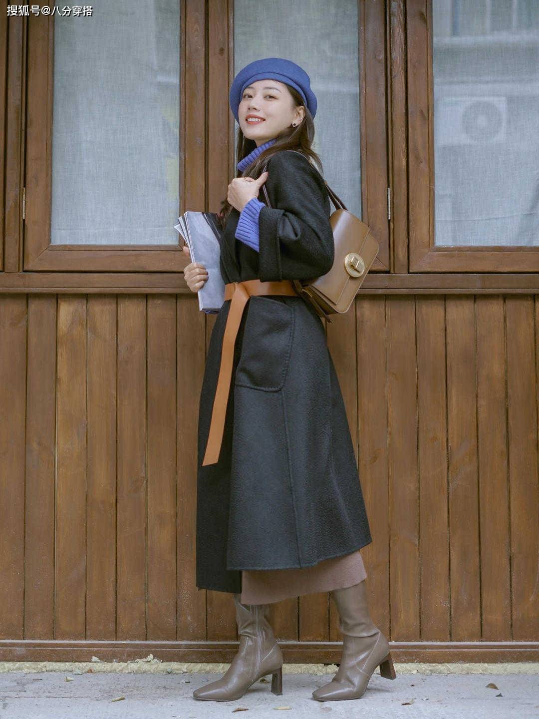 下装 黑色大衣过时不流行了?试试这样搭配,时髦百搭也不显沉闷