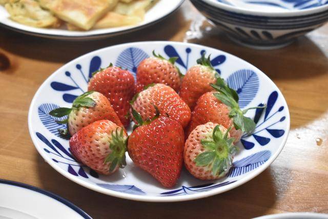 暖胃|两口子的极简早餐，只有3样，好吃营养又暖胃，方法实用跟着做吧