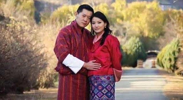 不丹国王为妻子废除一夫多妻制，私下人设崩塌，金屋藏娇世人皆知