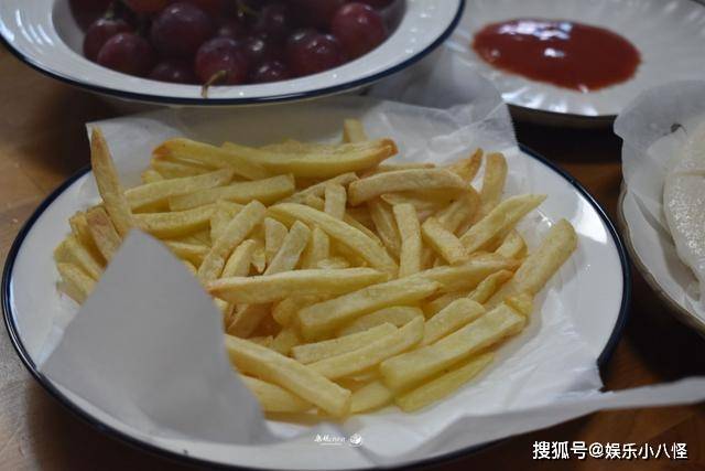 补充|早起做了一桌早餐，女儿最爱这杯，比牛奶豆浆好喝又营养补充能量