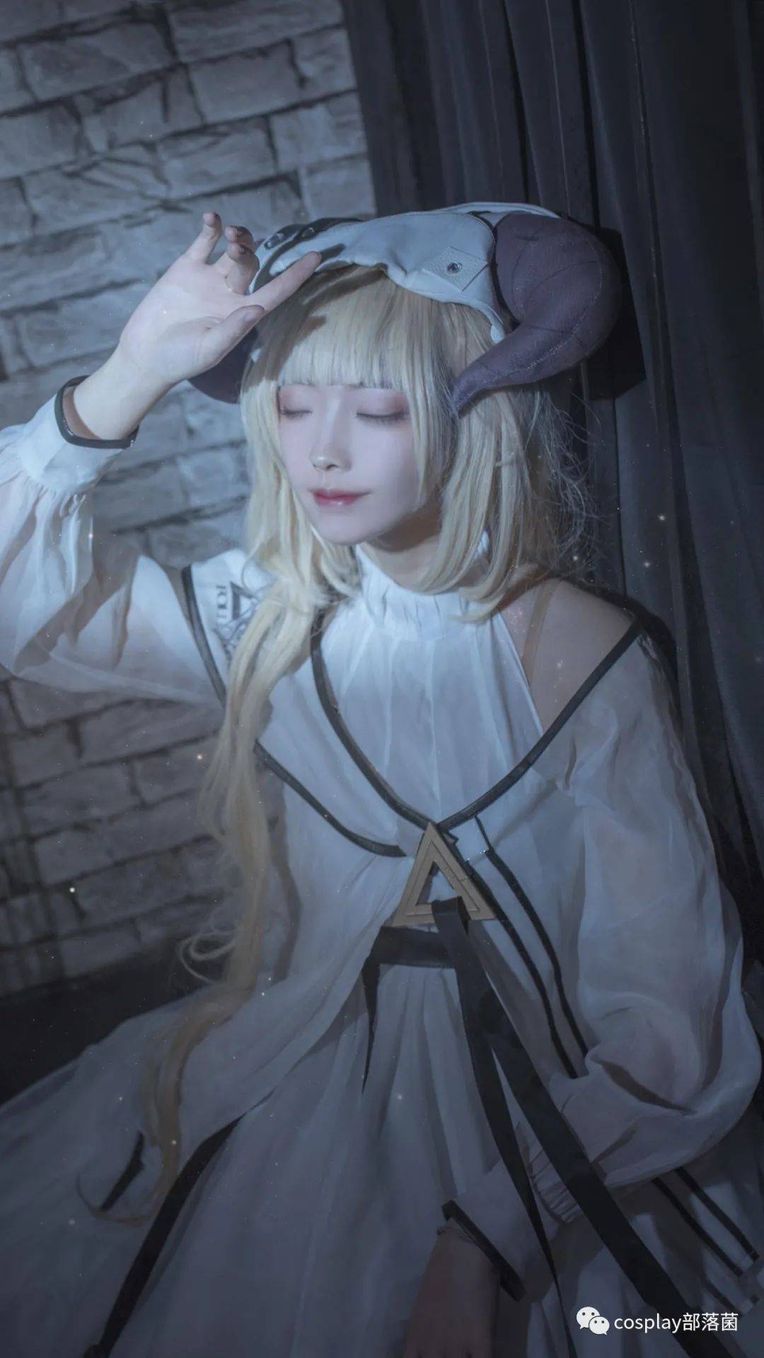 cos:明日方舟夜鶯cos正片@阿八