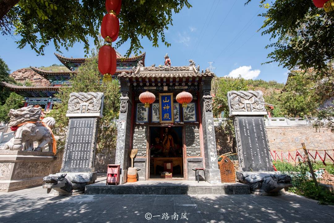 道教|青海省最早的宗教场所，原来是座佛寺，后来却变成道教庙宇