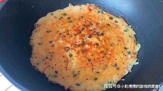 小勺|真正的懒人早餐，加2个鸡蛋，3分钟就出锅，营养好吃又省时