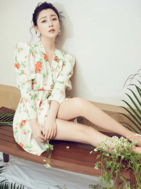 殷桃 实力派女演员殷桃,40岁后,少女感更加明显了