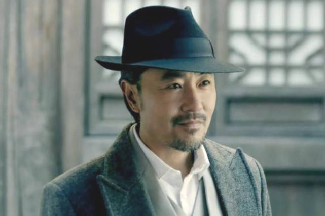 45岁69记得关亚军还曾在《虎刺红》里饰演过阴险狡诈的刘志航