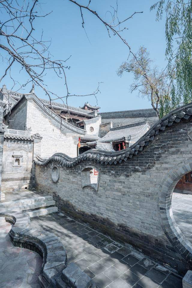 王家大院现实存在的大宅门许多父辈都想来看看