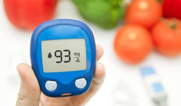 进行|血糖升高，身体会给出5个反应，请稳住血糖