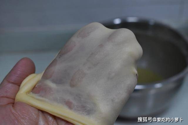 温度|这面包柔软味美，荤素搭配，营养全面，早餐吃它精神饱满，够能量