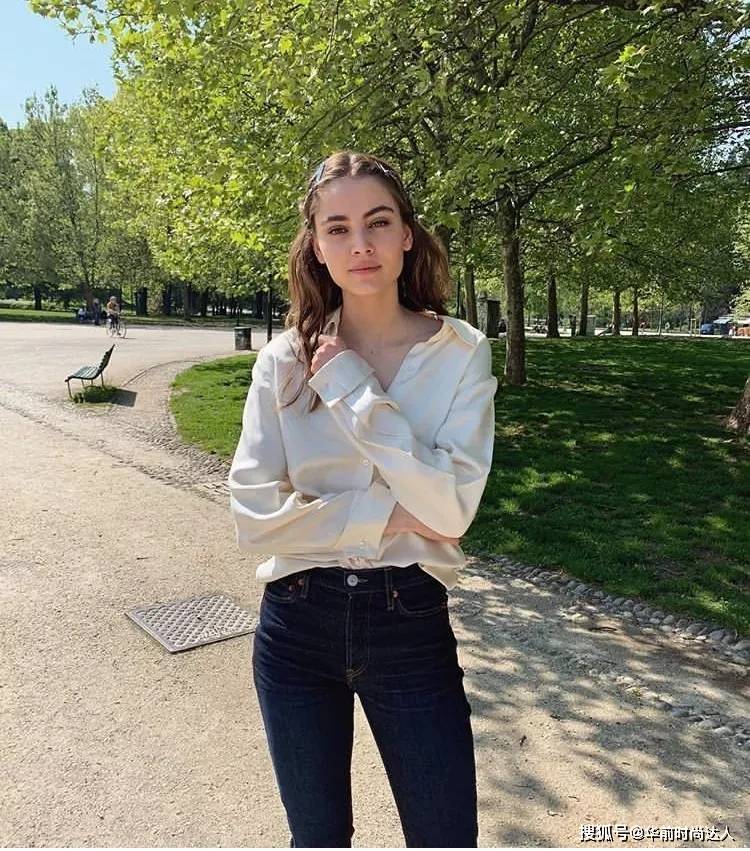 身材 缎面衬衫穿在身上太显高级了，随便搭配就超有气质，女神范儿十足