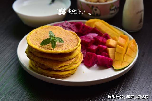 水果|早餐只有营养软饼和炖品,家人却说:“夏季吃这样的早餐就是清爽!”