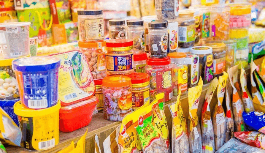 小铺|零食小铺休闲食品开辟新零食赛道 为消费者提供专属味道