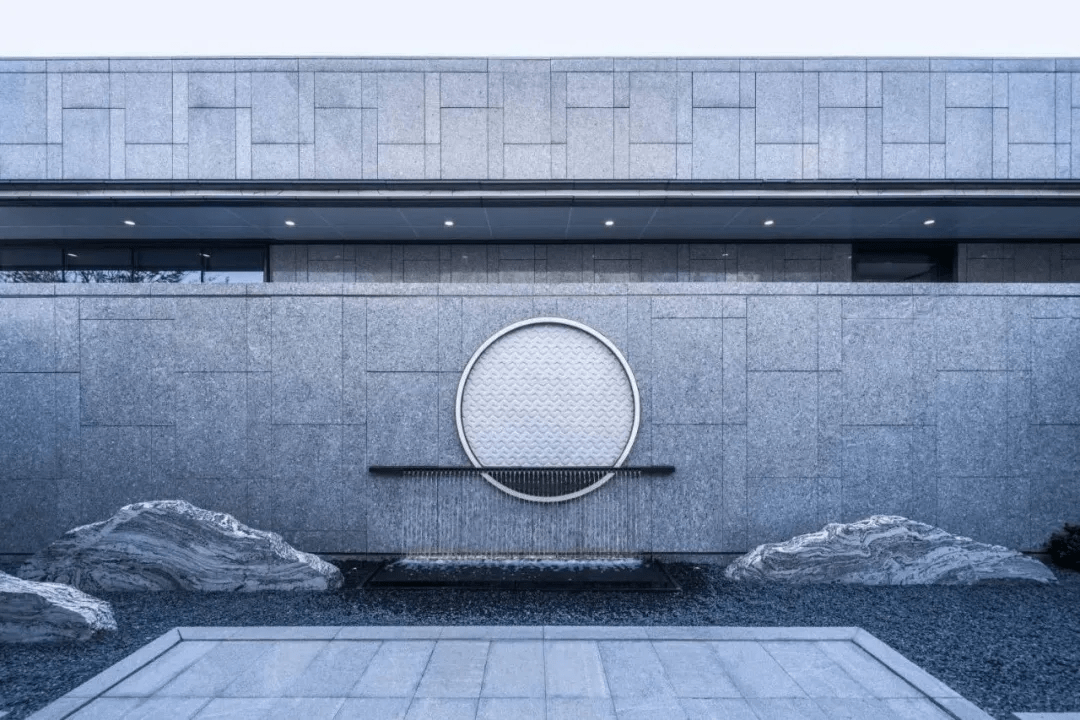 丨圆形景墙景墙的类型丨贰丨生态景墙就是将藤蔓植