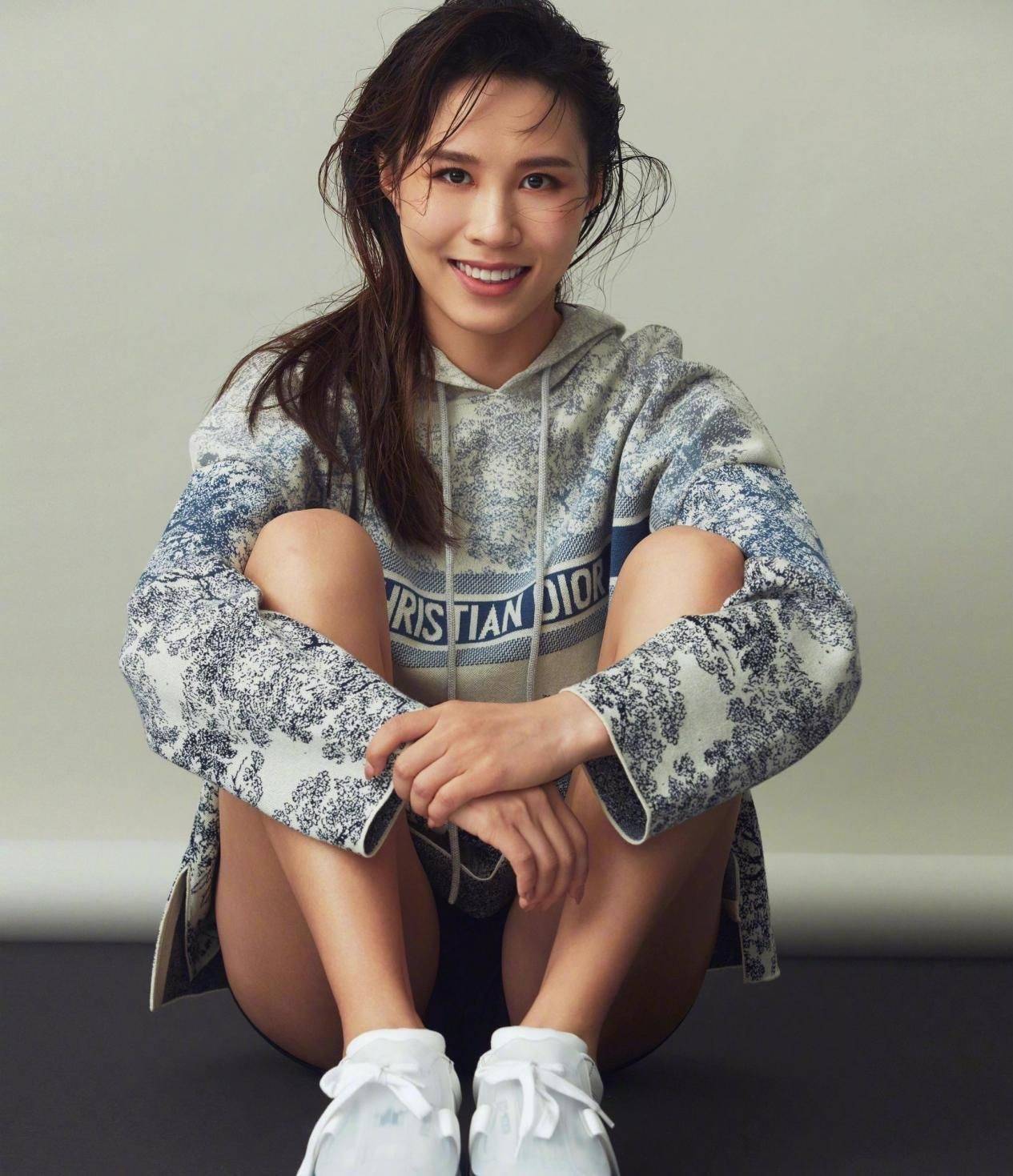 偶像|奥运女孩肌肉藏满风霜！孙一文貌美似偶像女团，刘诗雯酷飒气场足