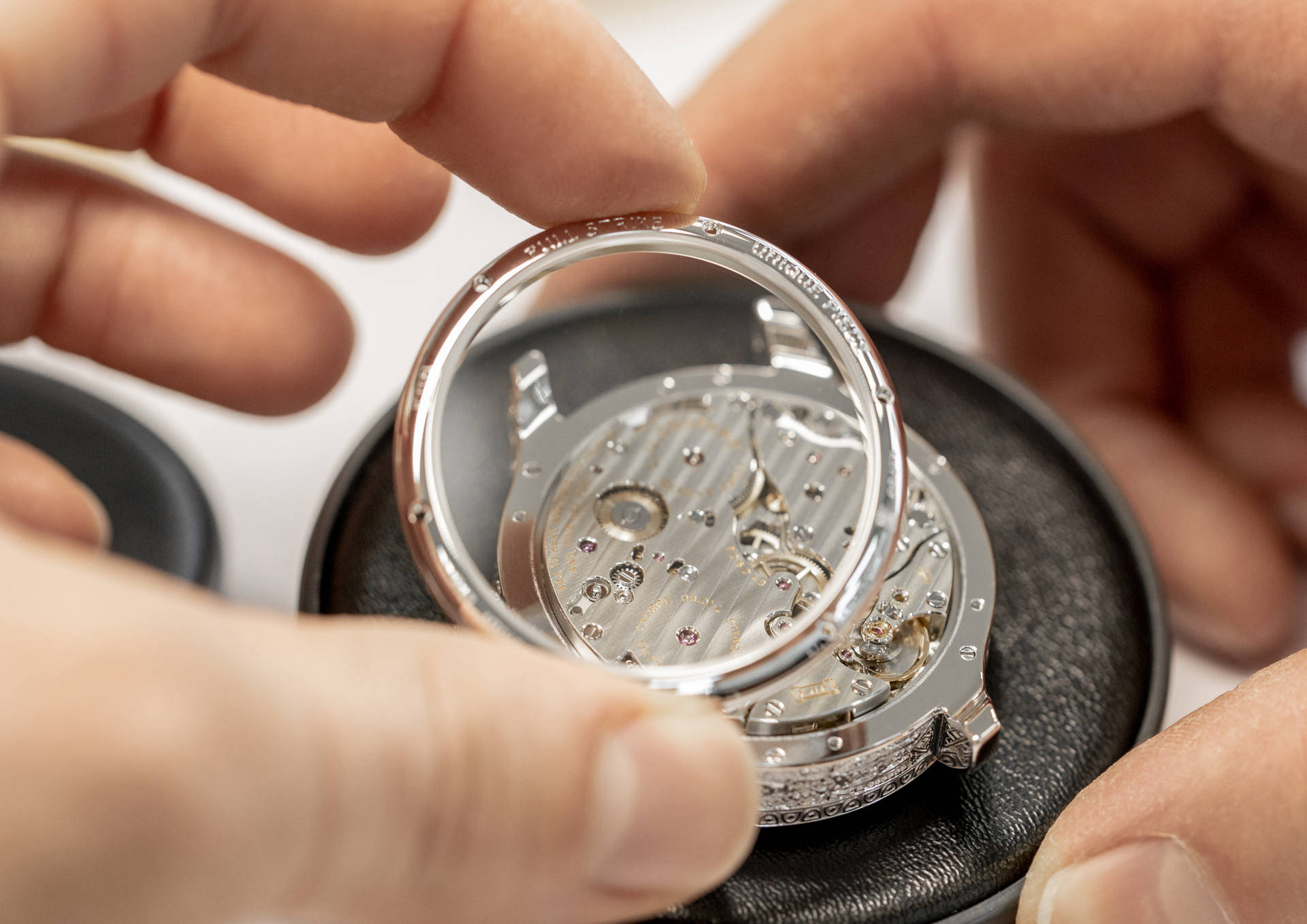 Strike奢华奢侈媒体|Chopard推出L.U.C Full Strike三问表|奢侈奢华媒体