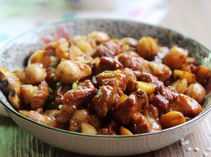 夏季养生常吃两种菜品,预防老年痴呆,让大脑更灵活,一起了解下_功效