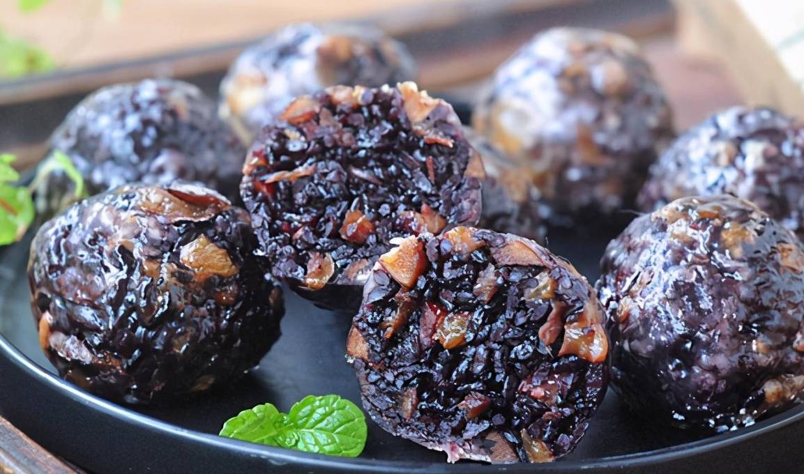 做法|天冷,包子馒头靠边站!早上多吃它,锅中一蒸,晶莹剔透香喷喷!