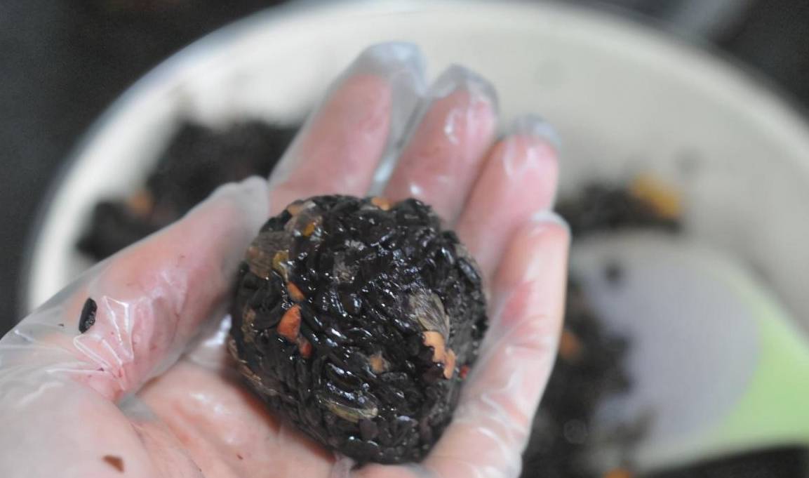 做法|天冷,包子馒头靠边站!早上多吃它,锅中一蒸,晶莹剔透香喷喷!