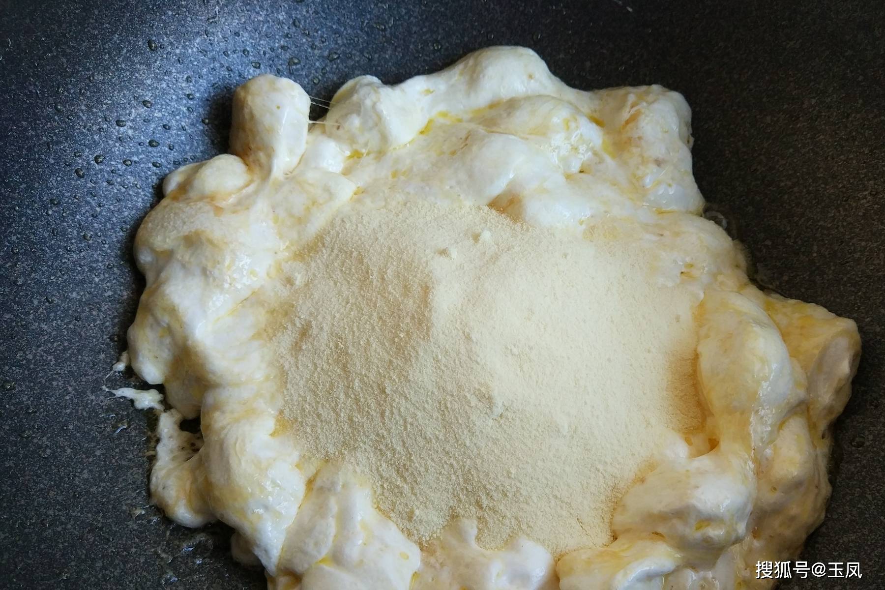 亲朋|春节少不了的小零食，10分钟做1锅，自己做成本不及买的一半