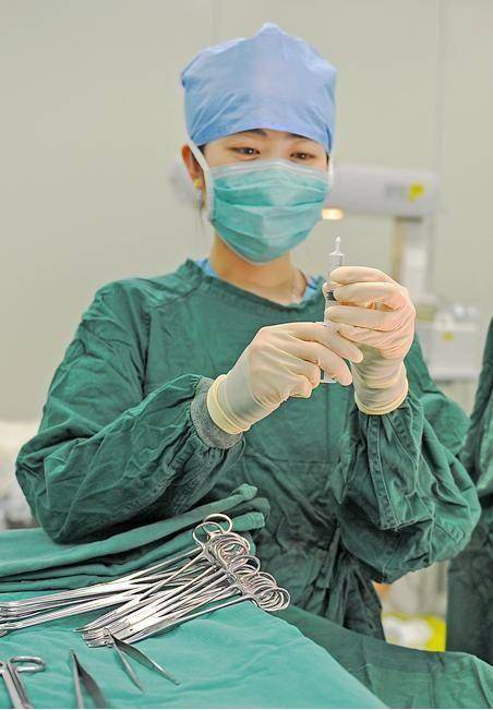 为什么很多护士想去手术室工作?_科室