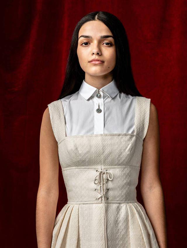 后妈|“神奇女侠”或演邪恶后妈，将与混血儿白雪公主斗艳