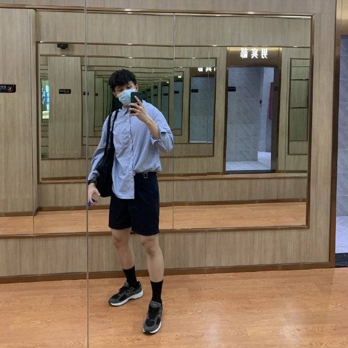 愛健身的時尚達人，白羊座肌肉大男孩，擼鐵鍛造出健壯好身材！ 健身減肥達人 第2张