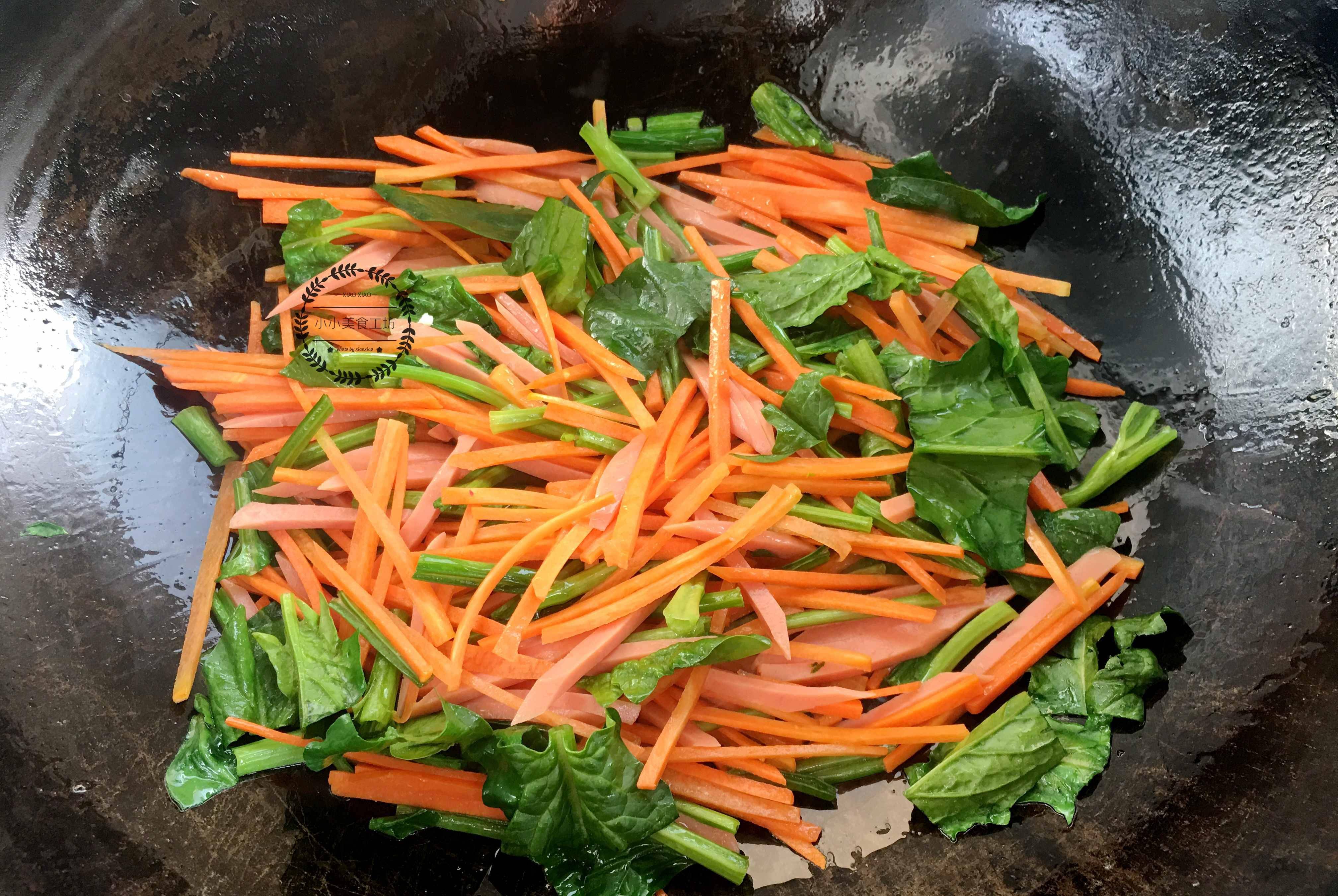 饺子皮|大雪后，家人迷上这早餐，5分钟蒸一锅，营养好消化，解馋又顶饱