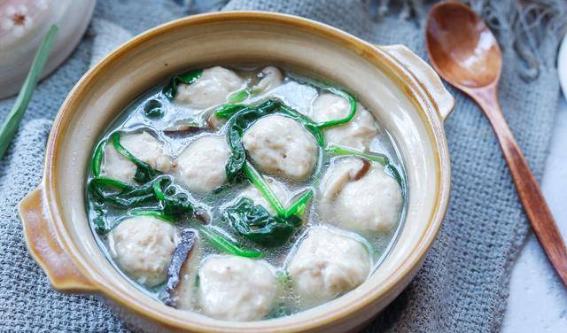 烧什么汤给小孩吃 f3e775e9dd134b43af63e3f04141d9c8.jpeg