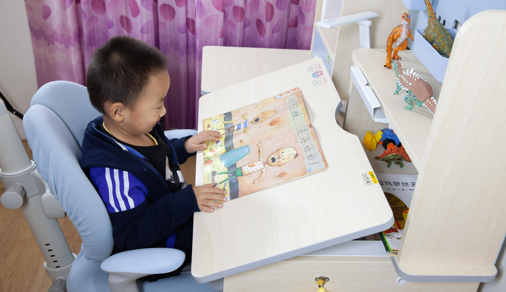 双11儿童桌选购指南-附科贝森儿童学习桌套装使用体验