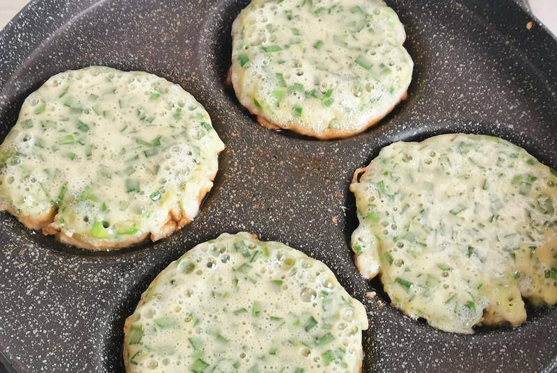 做法|勤快宝妈家早餐主食，外焦里嫩口口香，网友：羡慕你家孩子！