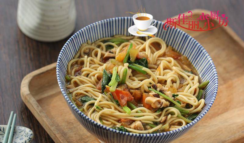 加入适量|早餐儿子迷上了这碗面，简单易做，营养耐饿，5分钟上桌