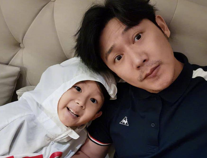 因为|陆毅晒出大女儿近照，堪比“整容式”长大，这五官颜值状态爱了！
