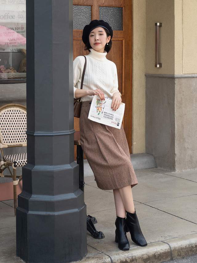 小个子 秋冬，是时候穿高领衫了，尝试这几组叠穿搭配，意外的好看时髦