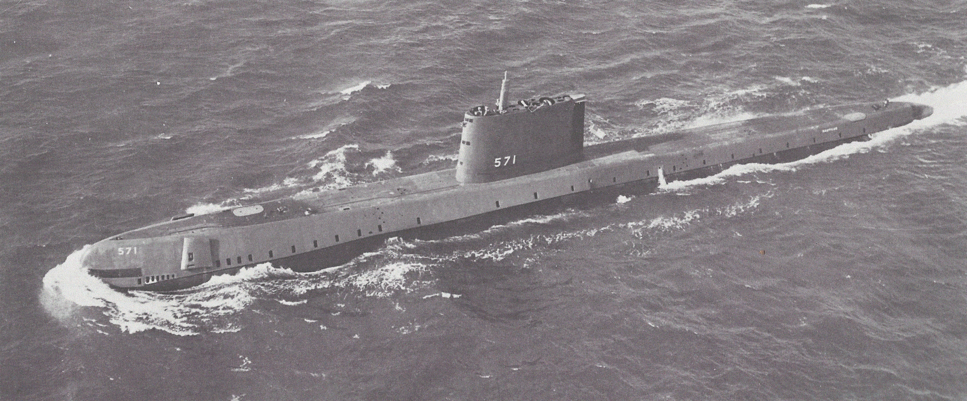 历史上的今天——1954年1月21日，世界上第一艘核动力潜艇“鹦鹉螺”号下水_美国