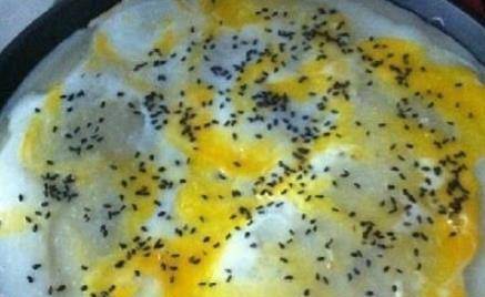 甜面酱|鸡蛋加面粉才是早餐的最佳拍档，营养丰富还能吃饱，鸡蛋饼少不了