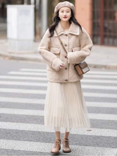 下半身 想要把羊羔毛外套穿出高级感!掌握这几套穿搭法则,好看又减龄