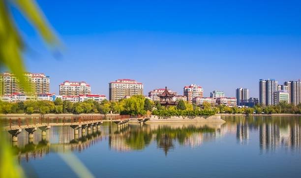 山东聊城有华北地区最大的县级湖，环境优美，还是千年历史的遗迹